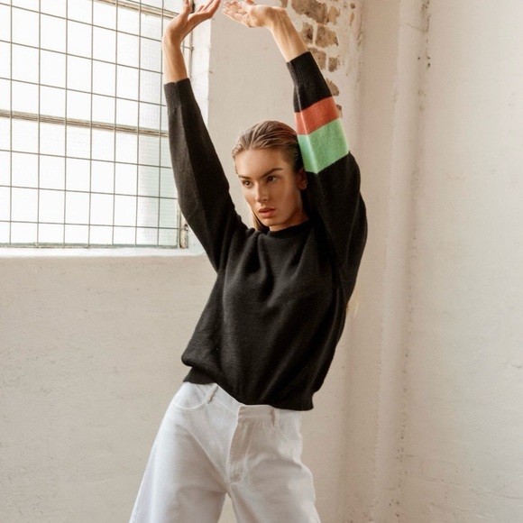 The Endery slow fashion Deadstock alpaca sweater - Picture 1 of 9